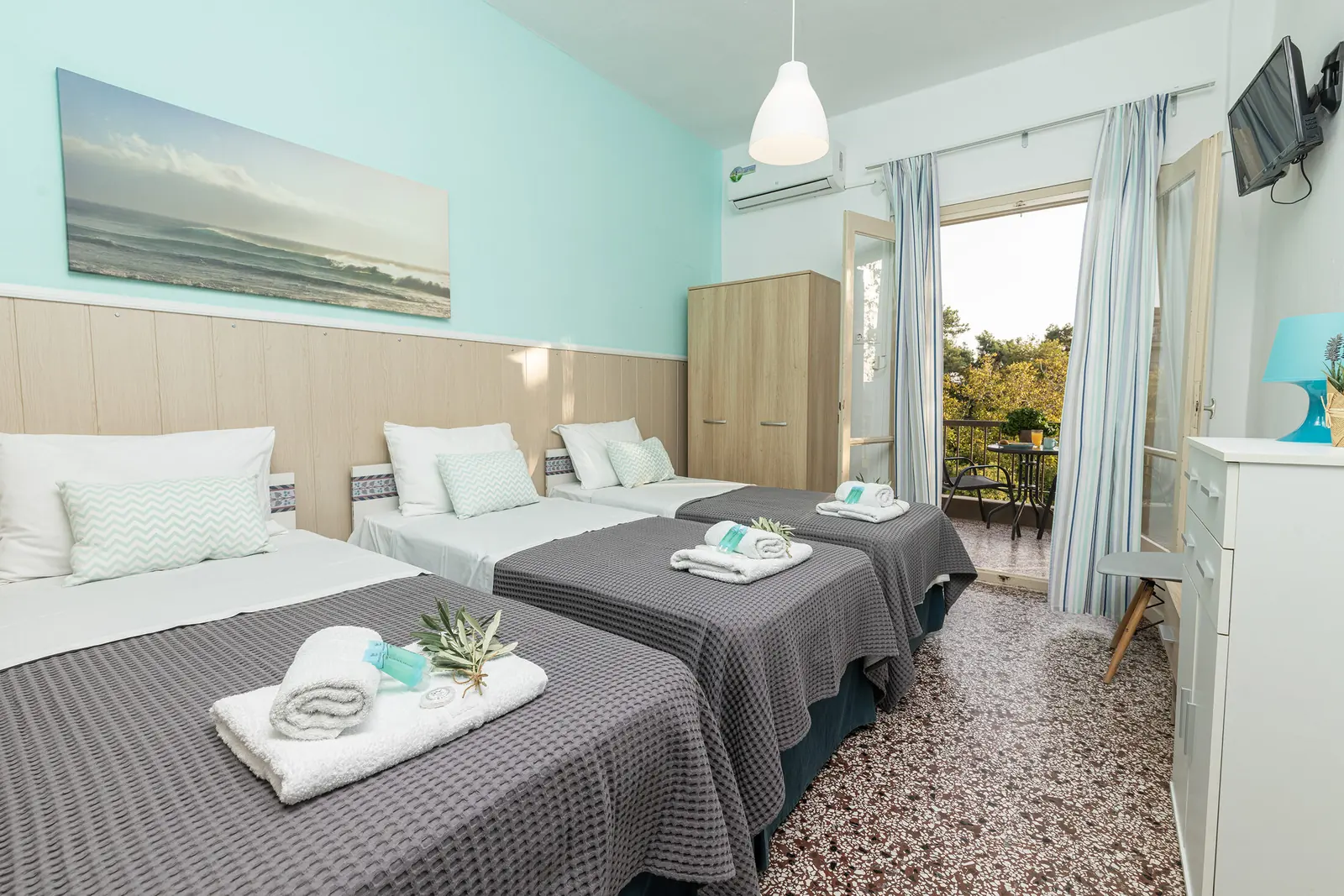 <p>Rooms to rent in Epanomi — ATHINA apartment, Ktima Tsaknaki</p>
